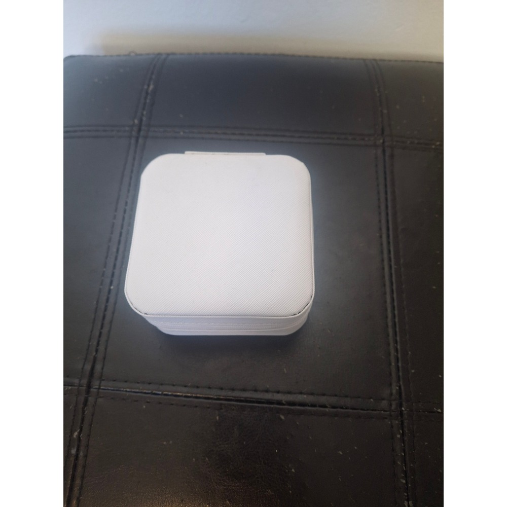 White Travel Jewelry Case Mini Square Faux Leather Zipper Organizer Box Beige